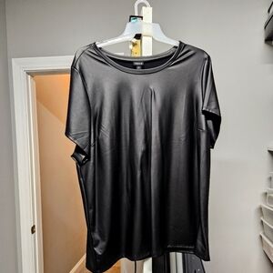 Faux leather t-shirt black size 4 by Torrid
